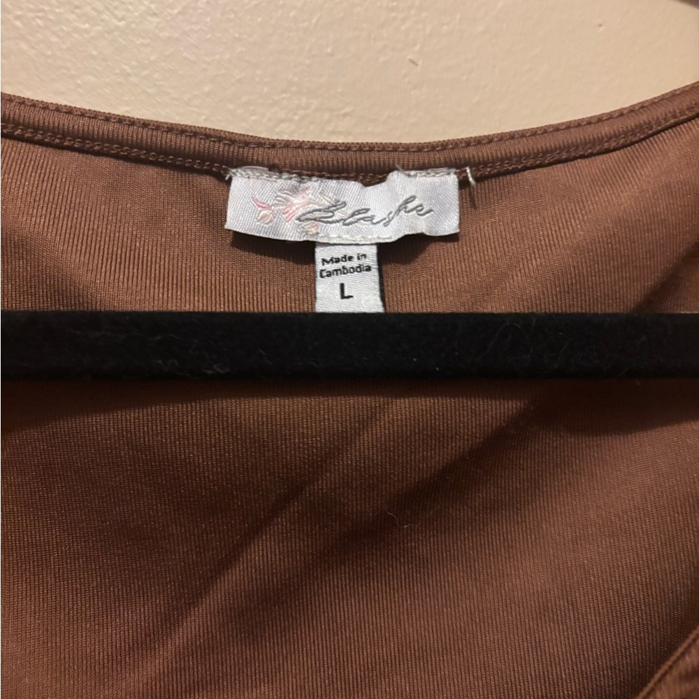 Brown Ruched Crop Top - Picture 3 of 5